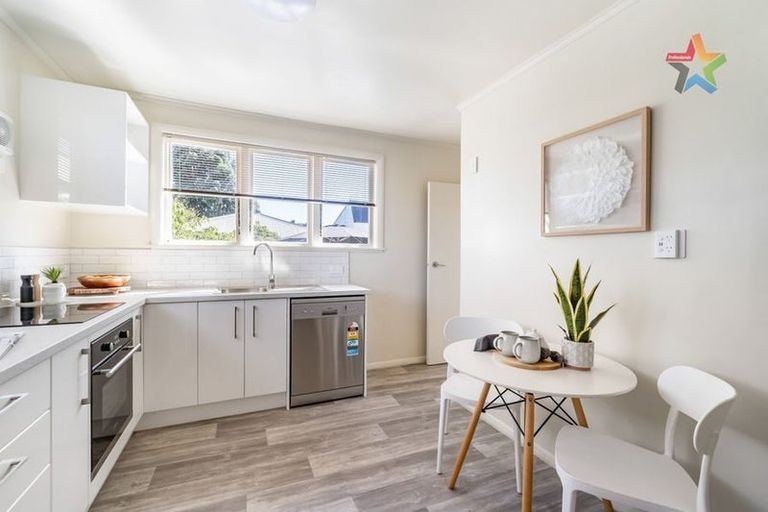 Photo of property in 213 Knights Road, Hutt Central, Lower Hutt, 5011