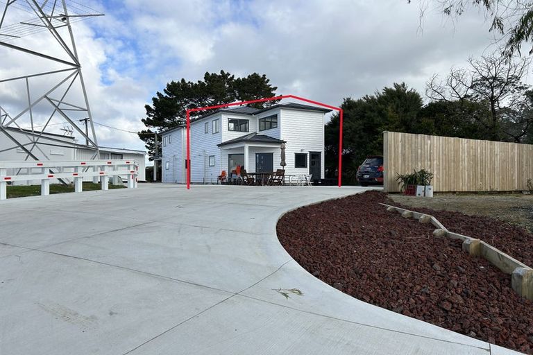Photo of property in 320 Triangle Road, Massey, Auckland, 0614