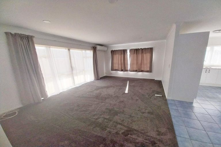 Photo of property in 182a Rathgar Road, Henderson, Auckland, 0610