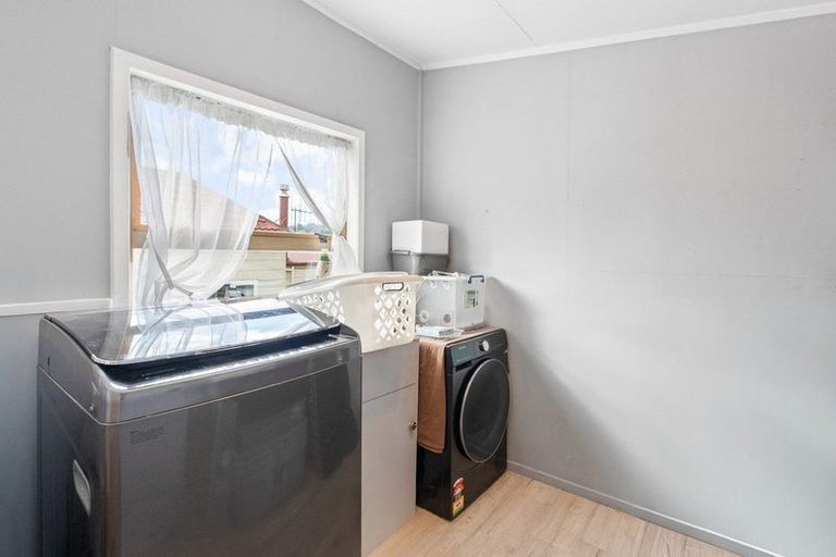 Photo of property in 7 Athol Place, Ravensbourne, Dunedin, 9022