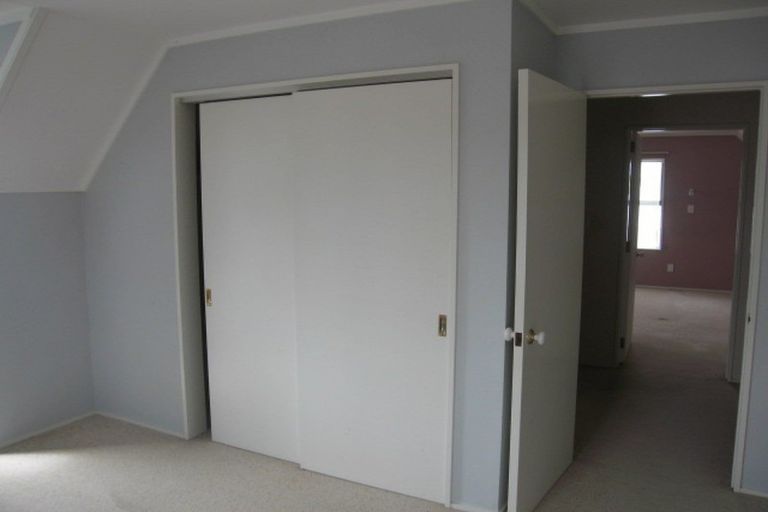 Photo of property in 21 Newton Place, Westbrook, Palmerston North, 4412