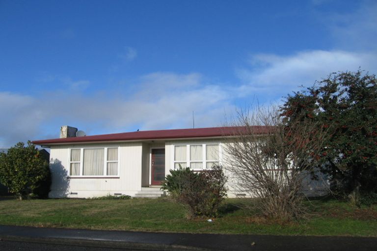 Photo of property in 15 Birkenhead Crescent, Flaxmere, Hastings, 4120