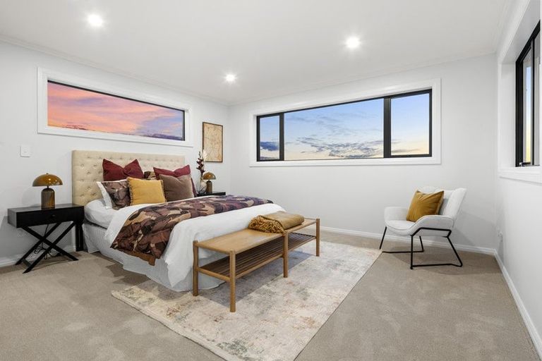 Photo of property in 12 Makumaku Place, Long Bay, Auckland, 0630