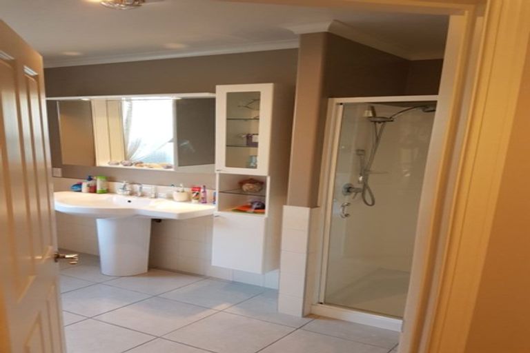 Photo of property in 15 Felicitas Grove, Aidanfield, Christchurch, 8025