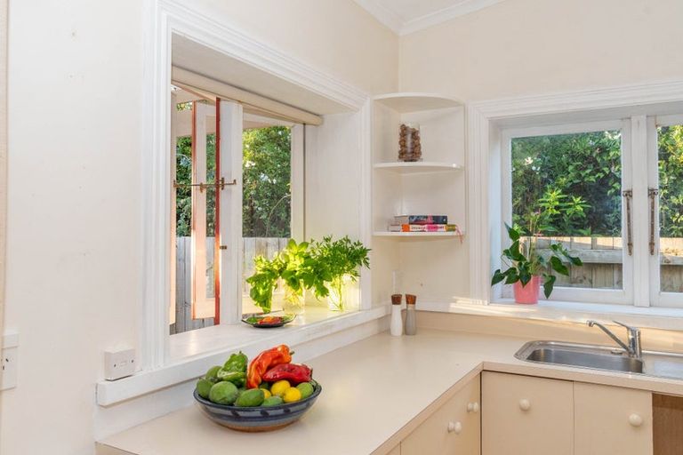 Photo of property in 34 Main Street, Greytown, 5712