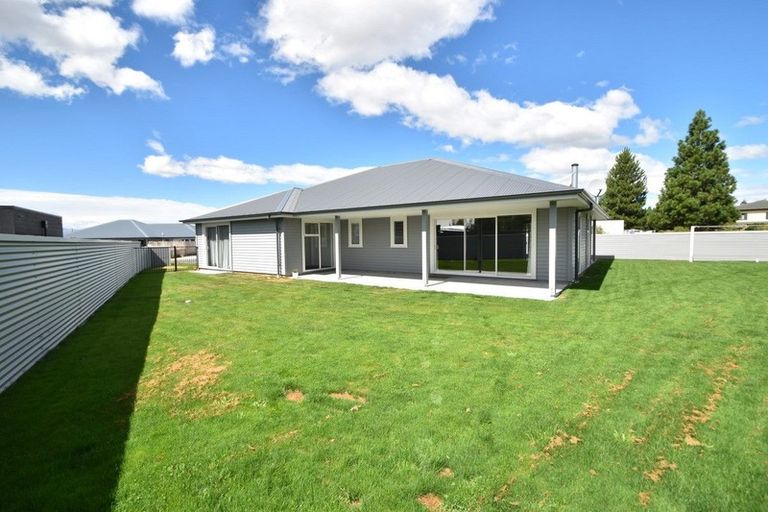 Photo of property in 38 Rhoboro Road, Twizel, 7901