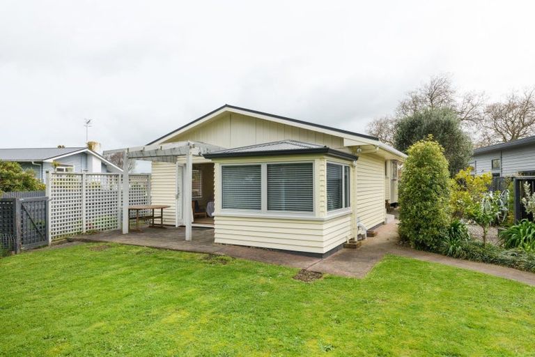 Photo of property in 42 Long Melford Road, Awapuni, Palmerston North, 4412