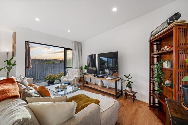 Photo of property in 120 Waekahu Road, Westgate, Auckland, 0814