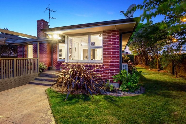 Photo of property in 48 Woodbury Street, Russley, Christchurch, 8042