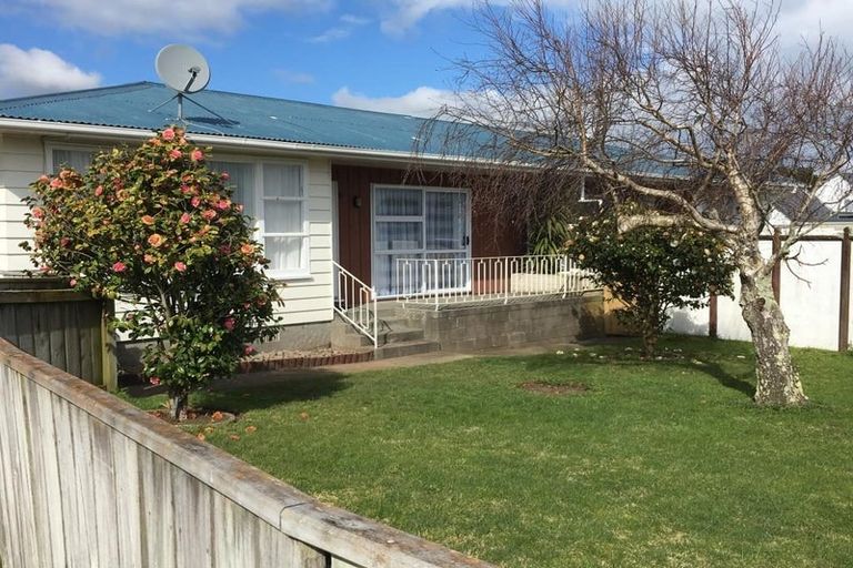 Photo of property in 10 Anthony Grove, Paraparaumu Beach, Paraparaumu, 5032