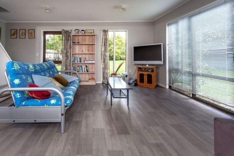 Photo of property in 41 Banks Street, Cooks Beach, Whitianga, 3591