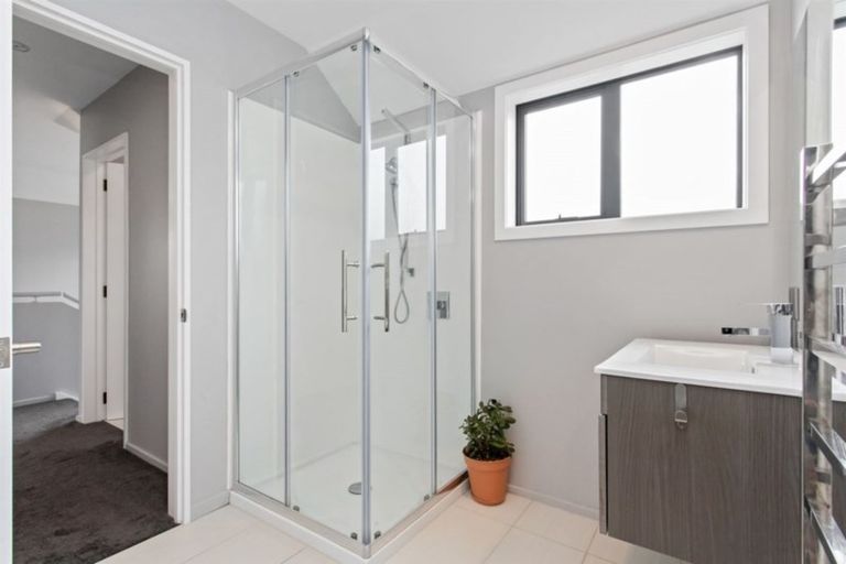 Photo of property in 17b Wairakei Road, Strowan, Christchurch, 8052