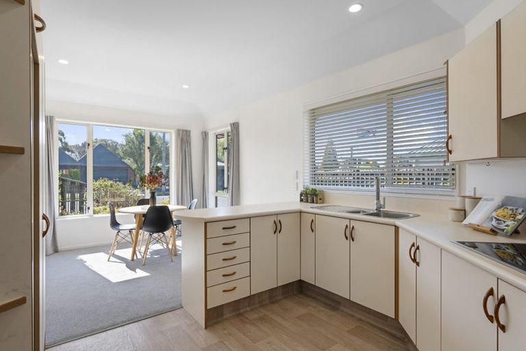 Photo of property in 23 Wittys Road, Avonhead, Christchurch, 8042