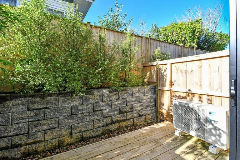 Photo of property in 2/14 Ayr Road, Pakuranga, Auckland, 2010