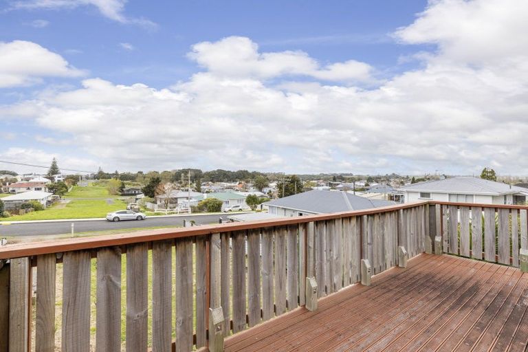 Photo of property in 73 Mould Street, Waitara, 4320