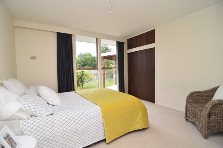 Photo of property in 1 Deller Drive, Carterton, 5713