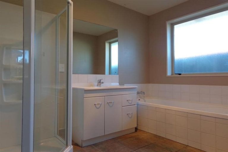 Photo of property in 15a Centennial Avenue, Riccarton, Christchurch, 8041