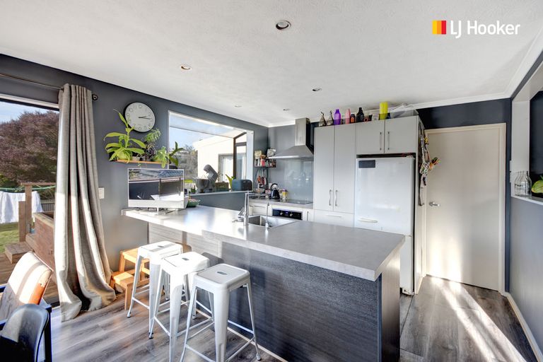 Photo of property in 6 Edinburgh Street, Green Island, Dunedin, 9018