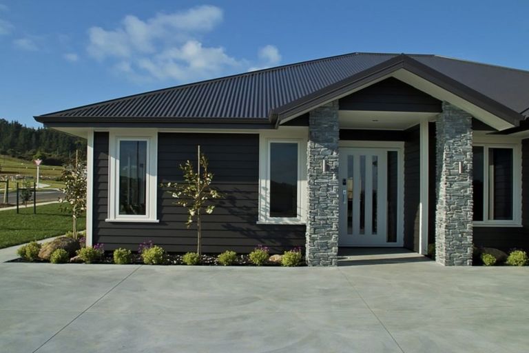 Photo of property in 2 Fernan Street, Pokeno, 2402