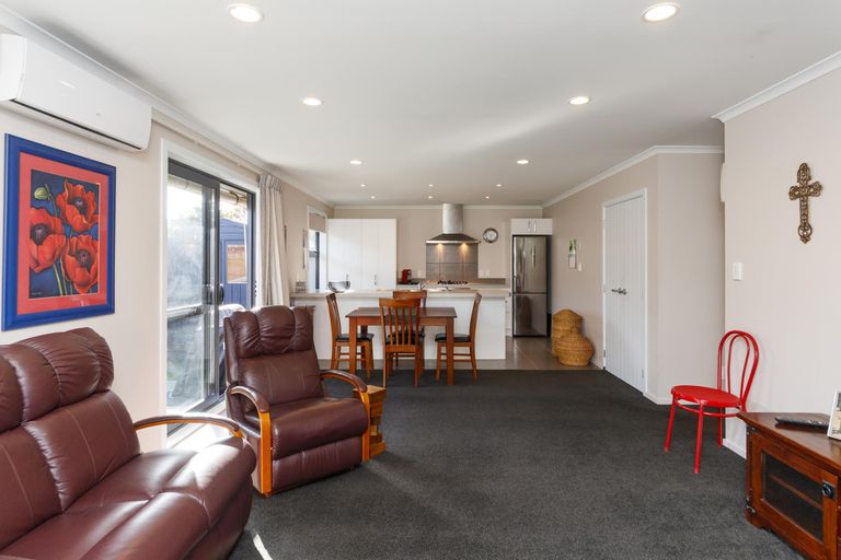Photo of property in 11a Ward Street, Palmerston North, 4410