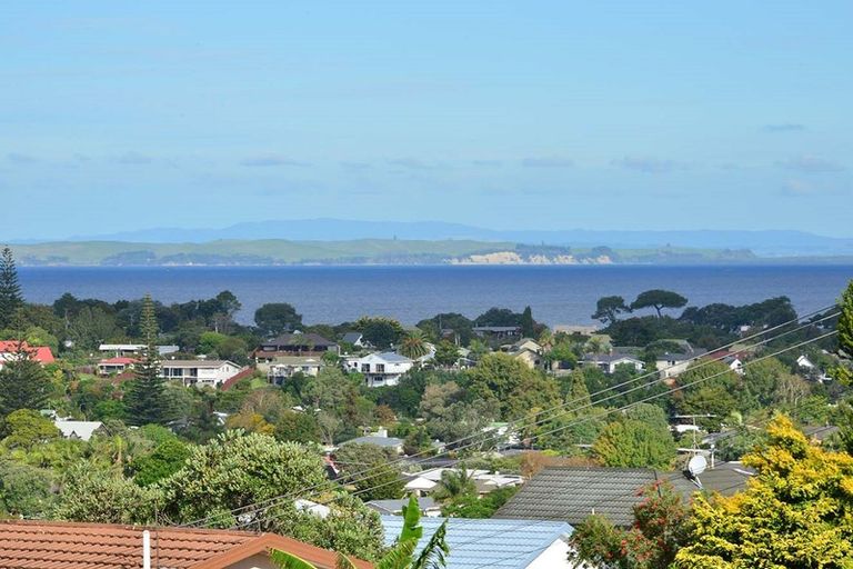 Photo of property in 95 Stanmore Bay Road, Stanmore Bay, Whangaparaoa, 0932
