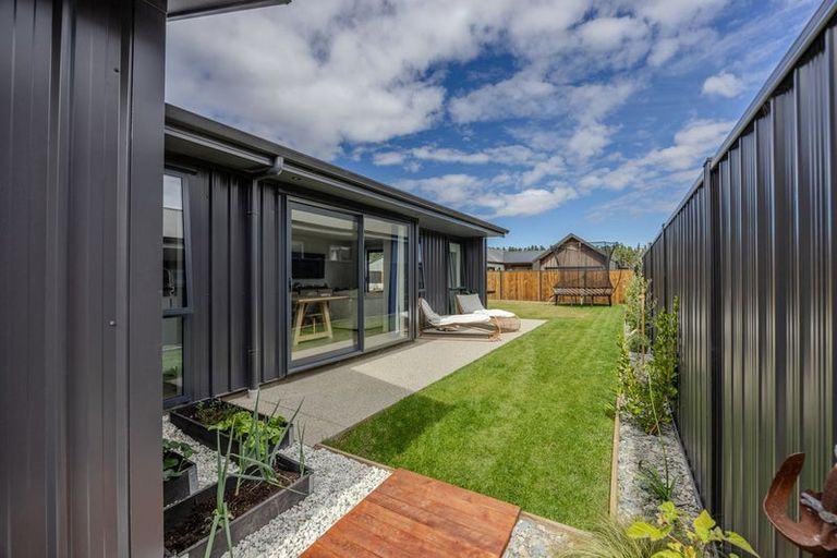 Photo of property in 53 Longview Drive, Lake Hawea, 9382