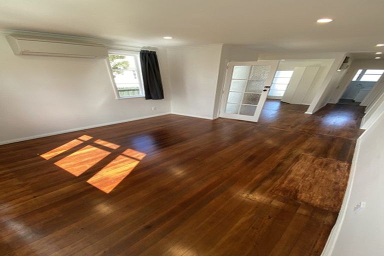 Photo of property in 70 Peat Place, Whanganui, 4500