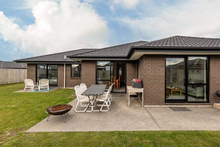 Photo of property in 9 Clough Close, Lincoln, 7608