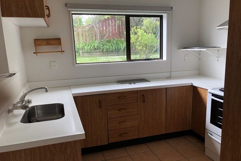 Photo of property in 7a Coventry Close, Ascot Park, Porirua, 5024