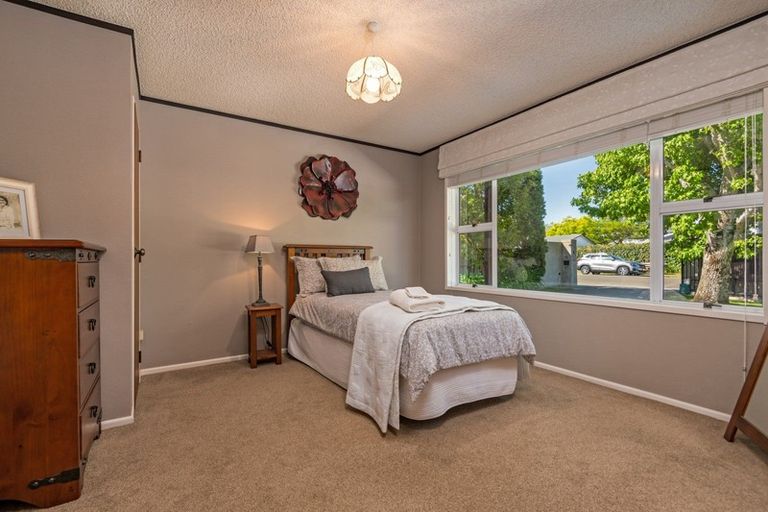 Photo of property in 26 Brightwater Terrace, Terrace End, Palmerston North, 4410