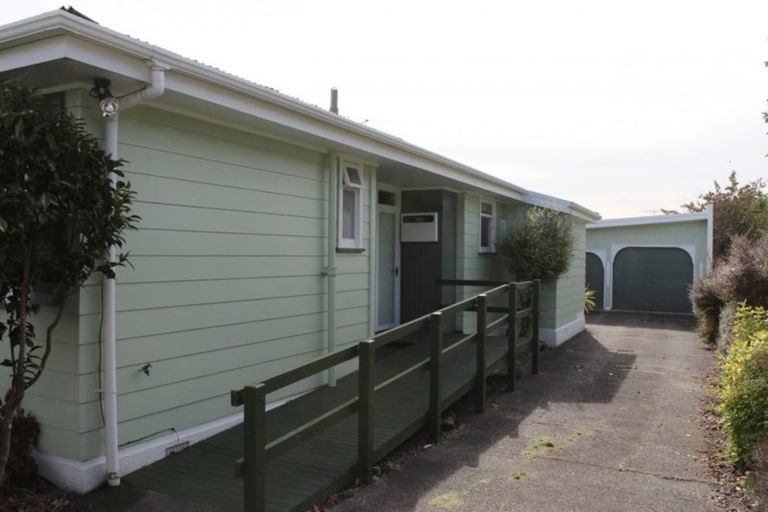Photo of property in 3 Martin Street, Waikanae, 5036