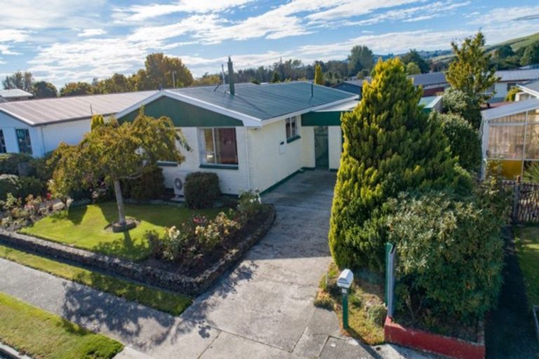 Photo of property in 19 Vera Street, Gore, 9710