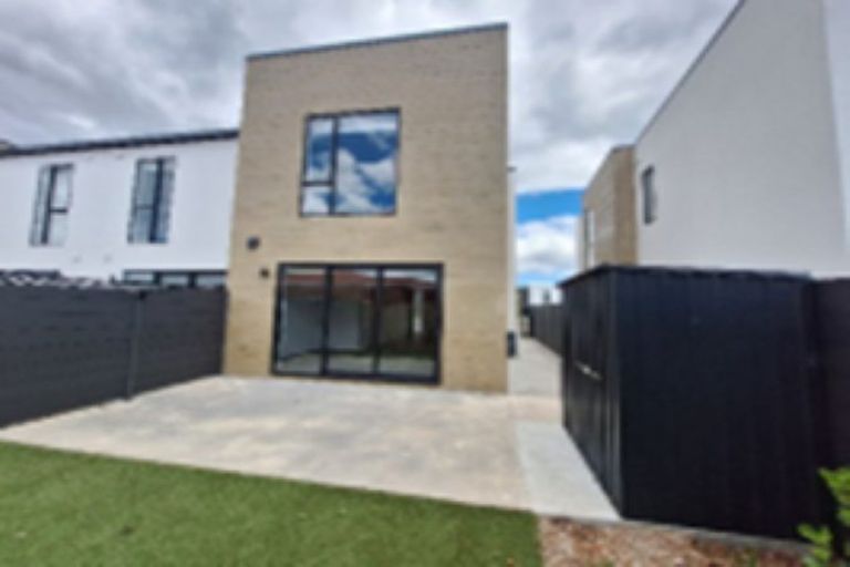 Photo of property in 67 Pipi Place, Levin, 5510