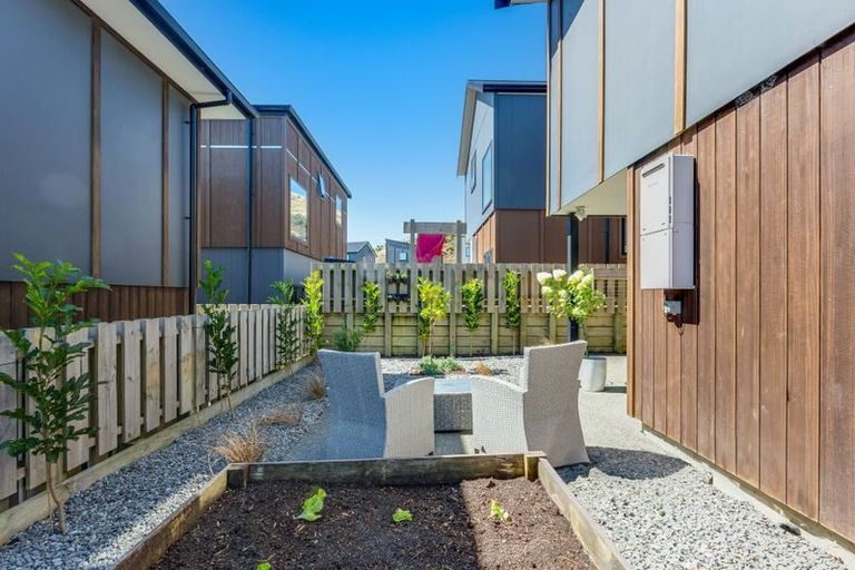 Photo of property in 36 Astelia Way, Woodridge, Wellington, 6037