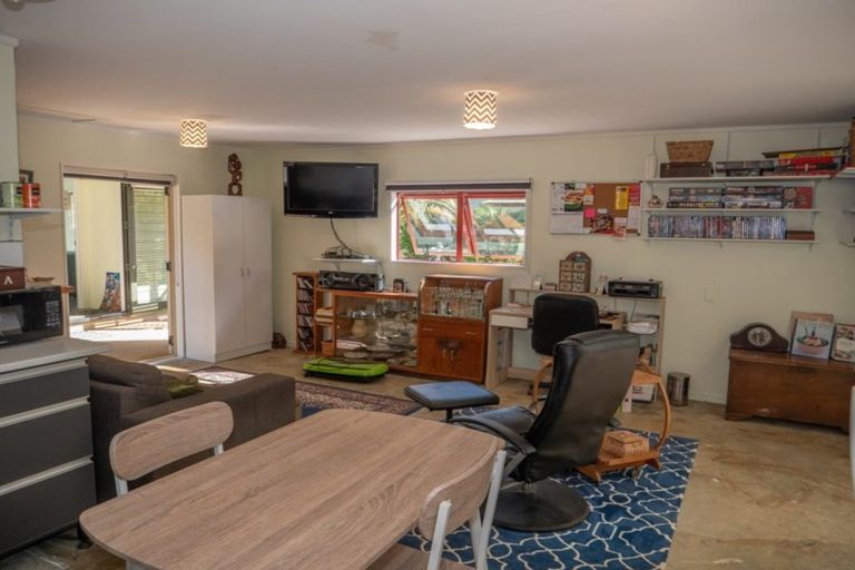 Photo of property in 23 Paradise Road, Coopers Beach, 0420