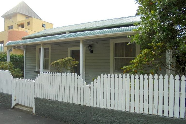 Photo of property in 177 Grant Road, Thorndon, Wellington, 6011