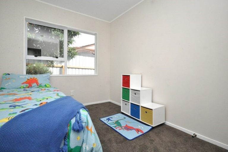 Photo of property in 2/45 Great South Road, Papakura, 2110