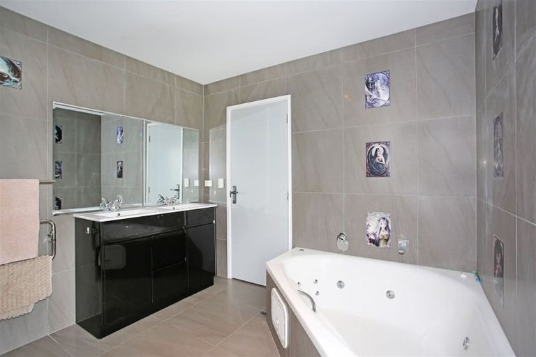 Photo of property in 48 Hatton Road, Awhitu, Waiuku, 2684