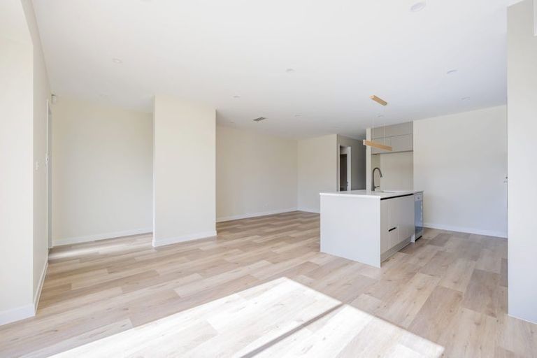 Photo of property in 124 Vintry Drive, Kumeu, 0810