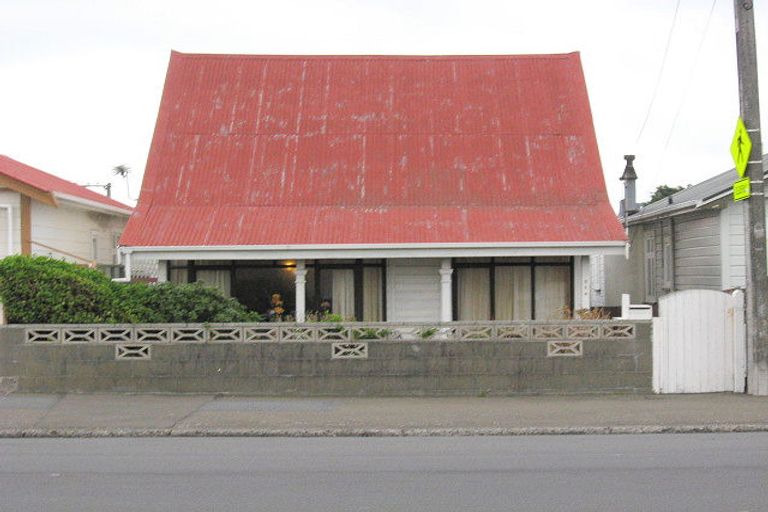 Photo of property in 114 Coutts Street, Kilbirnie, Wellington, 6022