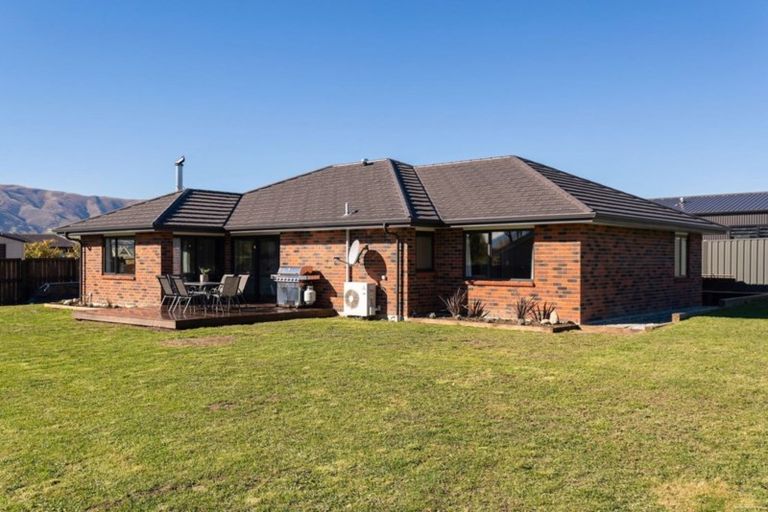 Photo of property in 26 Alice Burn Drive, Luggate, Cromwell, 9383