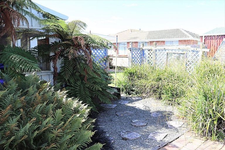 Photo of property in 13 Balmoral Street, Oamaru North, Oamaru, 9400