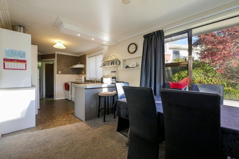 Photo of property in 17 Colquhoun Street, Glenross, Dunedin, 9011