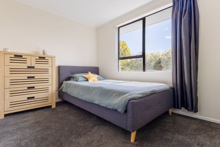 Photo of property in 11 Atua Street, Waikanae Beach, Waikanae, 5036