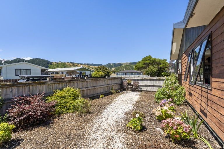Photo of property in 4 Palmer Court, Paraparaumu, 5032