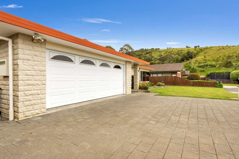 Photo of property in 24 Webb Place, Taradale, Napier, 4112