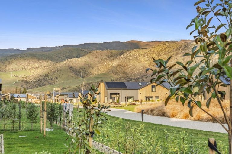 Photo of property in 38 Bragato Way, Cromwell, 9310