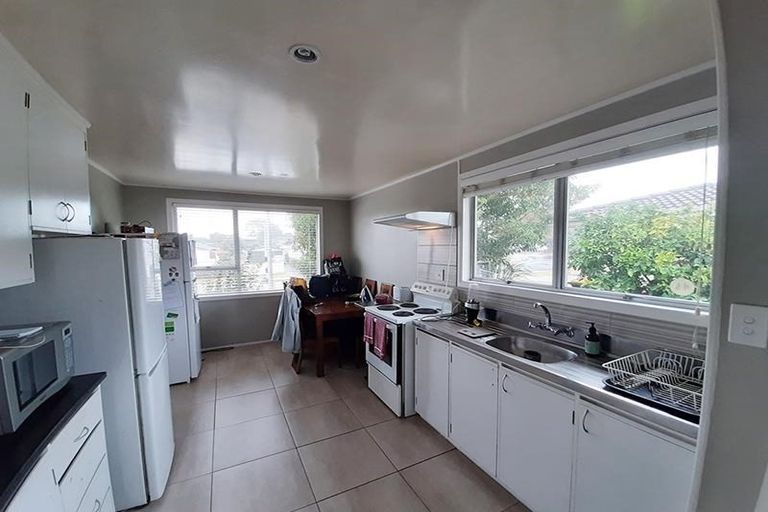 Photo of property in 1/34 Park Estate Road, Rosehill, Papakura, 2113