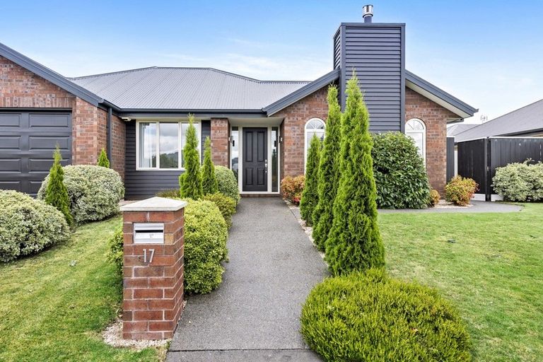 Photo of property in 17 Josephine Crescent, Aidanfield, Christchurch, 8025