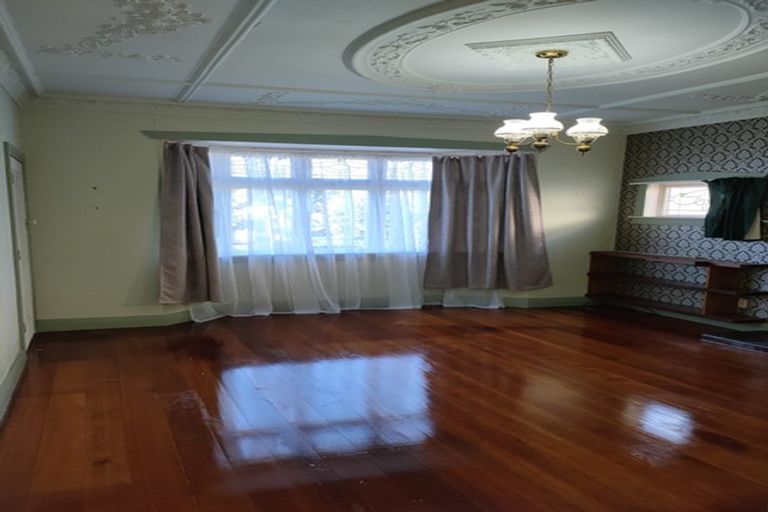 Photo of property in 21 Cudby Street, Woburn, Lower Hutt, 5011